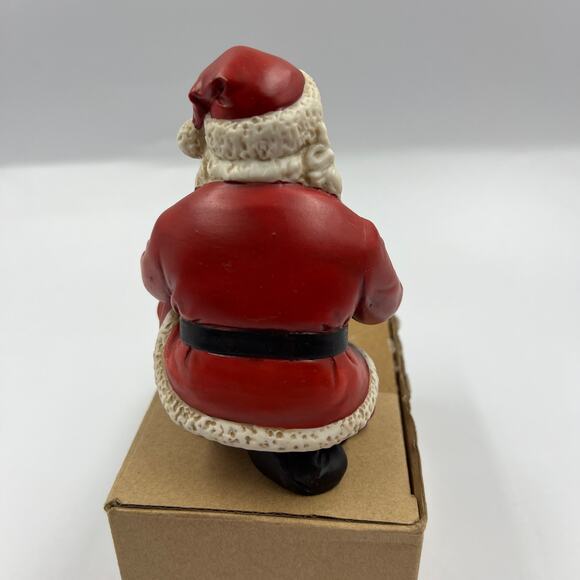 Vintage Homo Kneeling Santa Claus Handing Apples Ceramic Figurine #5611 - Picture 6 of 7